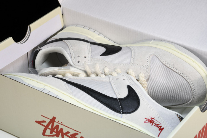 Stussy x Nk SB Dunk Low "Certified Fresh"   DD9776-068