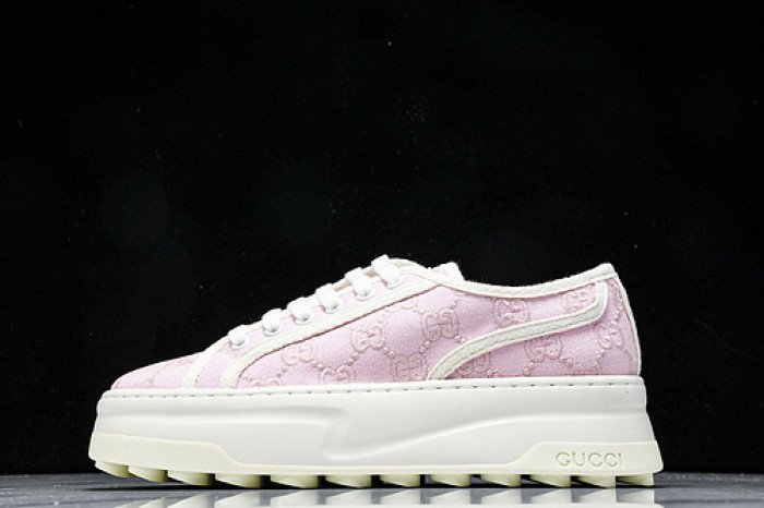 G*u*i sneaker