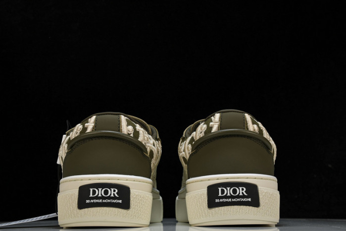 DI*O*R B33 PANKICK
