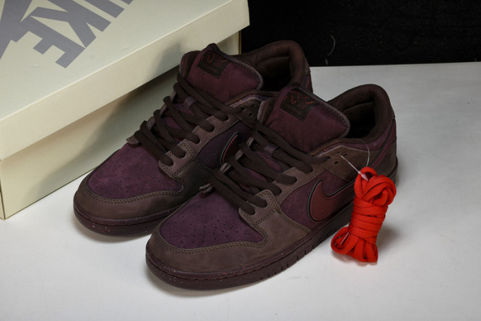 NK SB Dunk Low FN0619-600