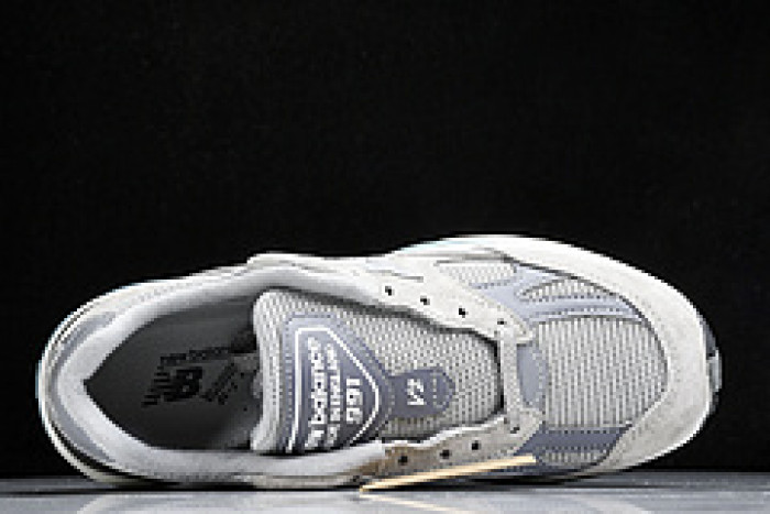 New Balance   U991GL2