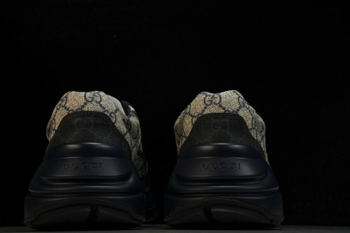G*u*i sneaker