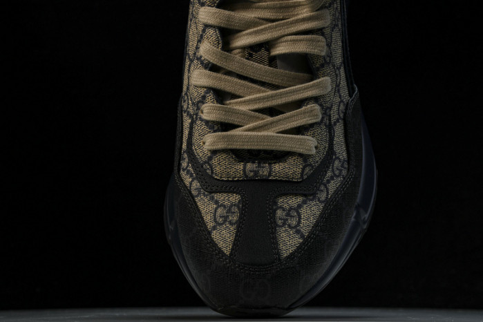 G*u*i sneaker
