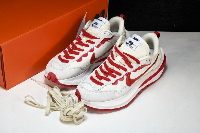 Sacai x Nk VaporWaffle 3.0   DD1875110