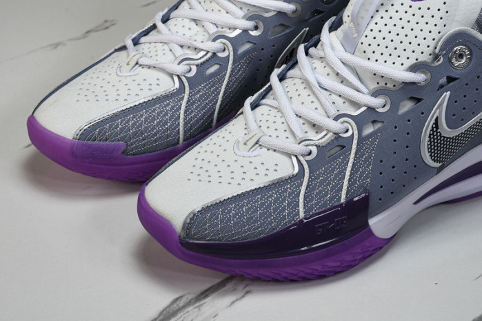 NIKE AIR ZOOM G.T.CUT 3 EP  DV2918 400