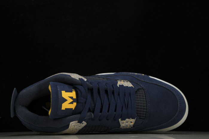 Jordan 4 Retro Michigan (PE) - AJ4 1036660