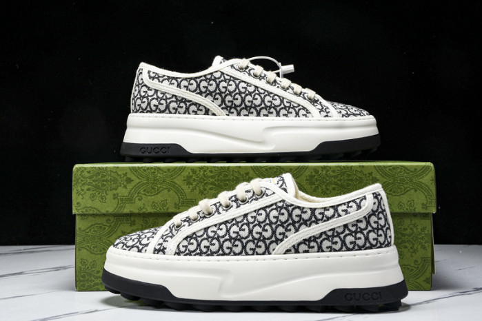 G*u*i sneaker