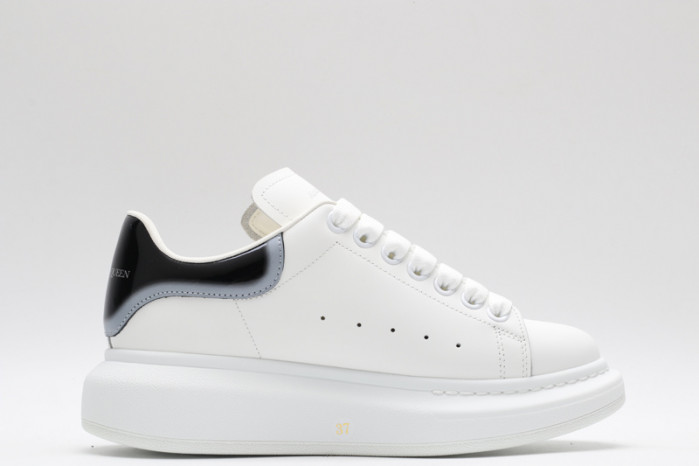 Alexander McQueen sneaker