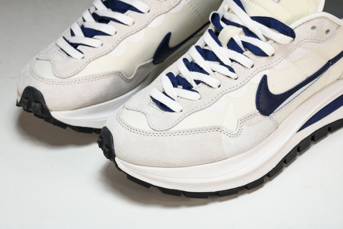 Sacai x Nk VaporWaffle 3.0  DD1875109