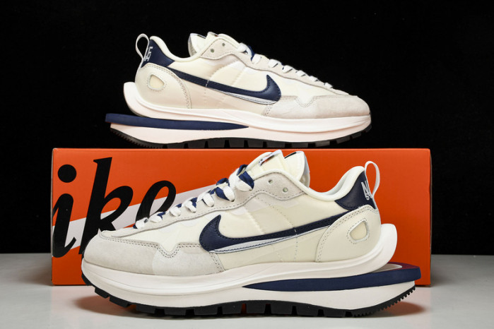 Sacai x Nk VaporWaffle 3.0  DD1875109