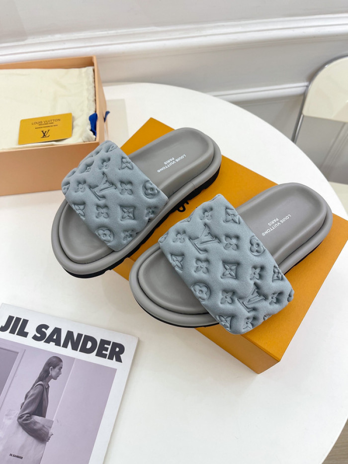 L&V SLIPPERS
