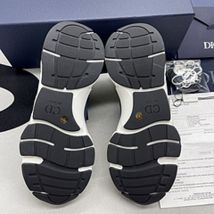 DI*O*R B22 PANKICK