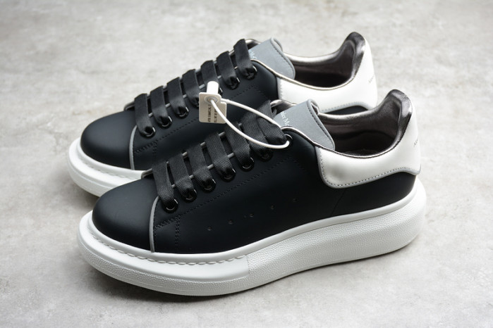 Alexander McQueen sneaker