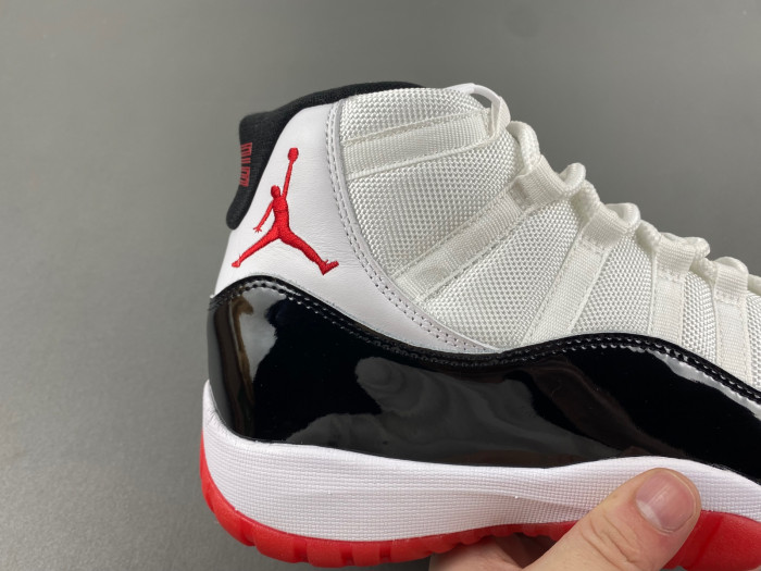 Air Jordan 11  CT8012-106