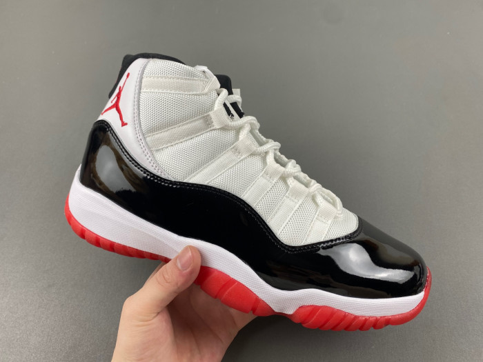 Air Jordan 11  CT8012-106
