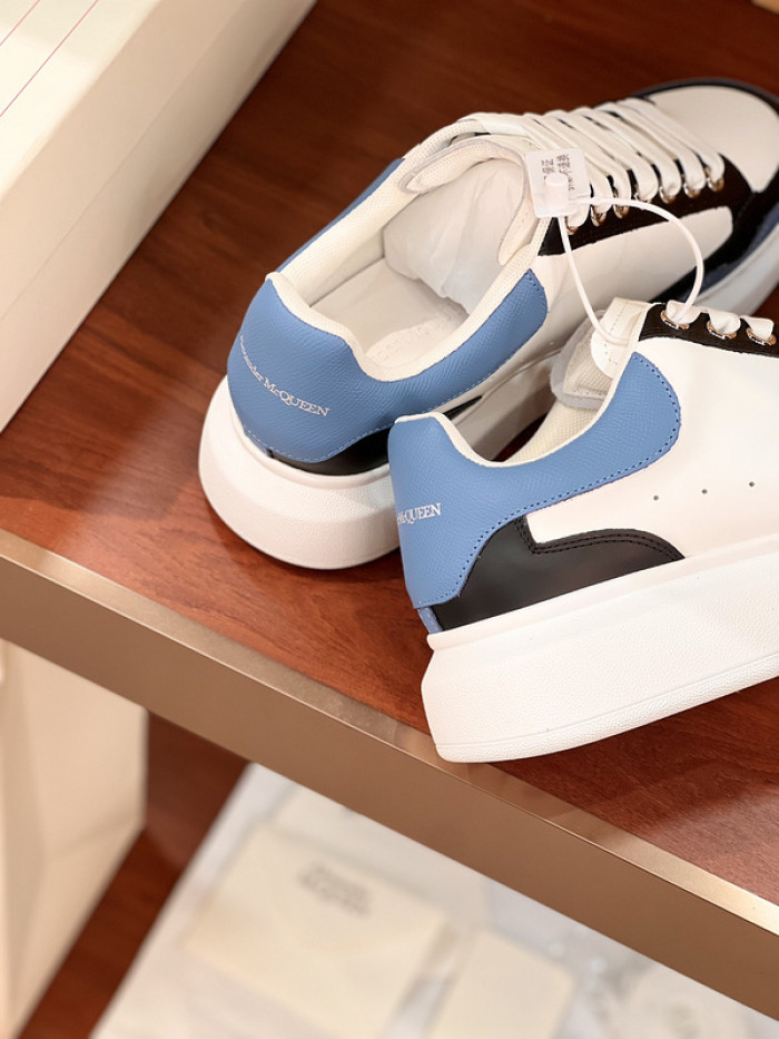 Alexander McQueen sneaker