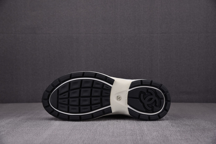 CHANEEL sneaker