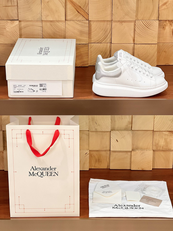 Alexander McQueen sneaker