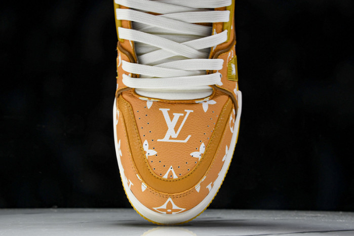 L&V SNEAKERS