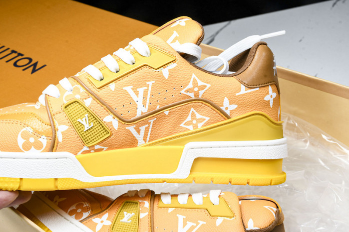 L&V SNEAKERS
