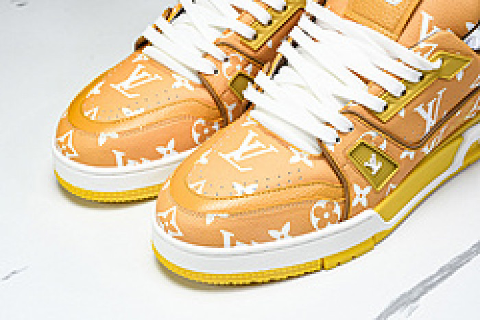 L&V SNEAKERS