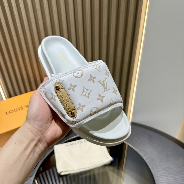 L&V SLIPPERS