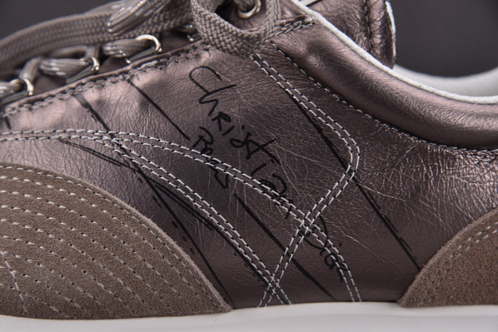 D designer sneaker