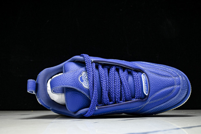 L&VT SNEAKERS