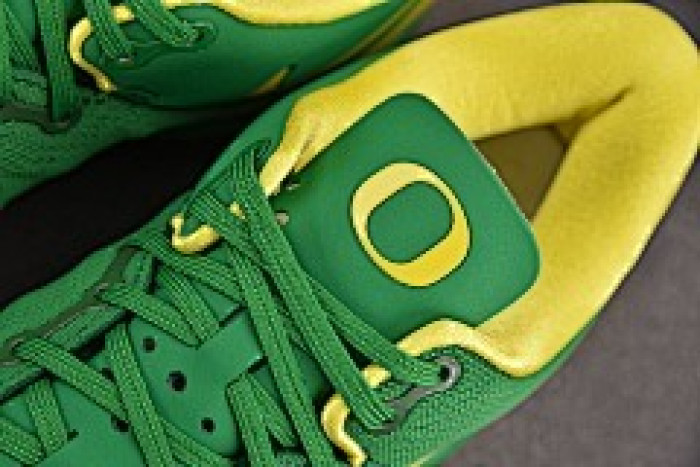 Nike Kobe 8 OREGON DUCKS PE PAC