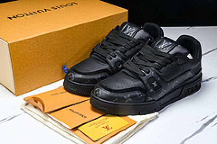 L&V SNEAKERS