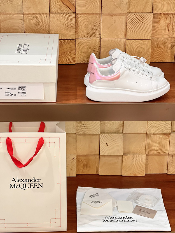 Alexander McQueen sneaker