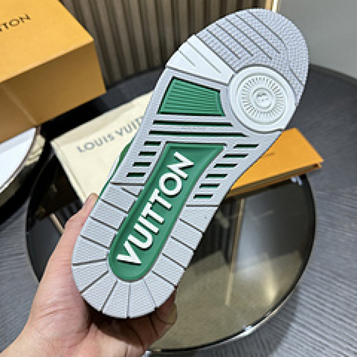 L&V SNEAKERS