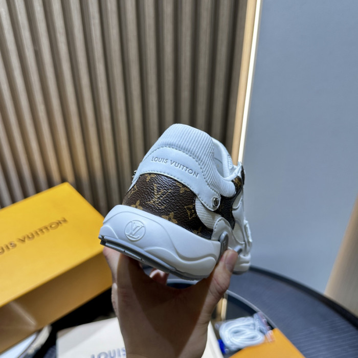 L&V SNEAKERS