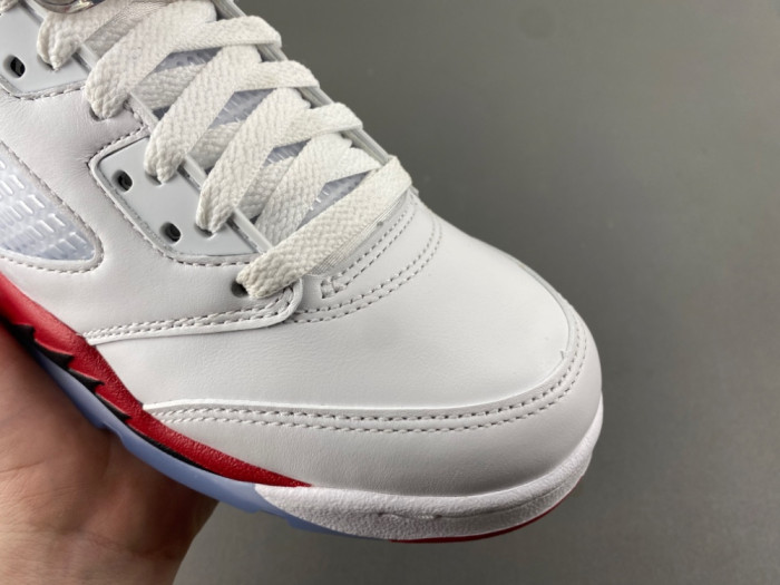 Air Jordan 5 “Fire Red Black Tongue”GS HQ7980-101