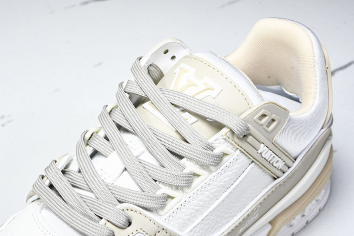 L&V SNEAKERS