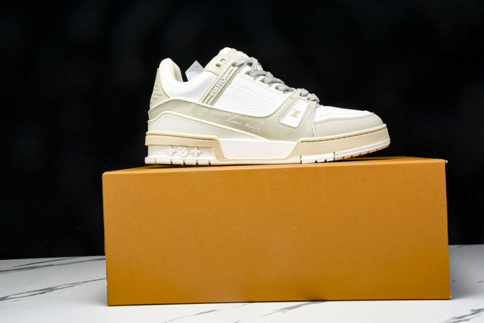L&V SNEAKERS