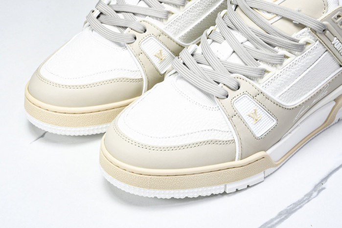 L&V SNEAKERS
