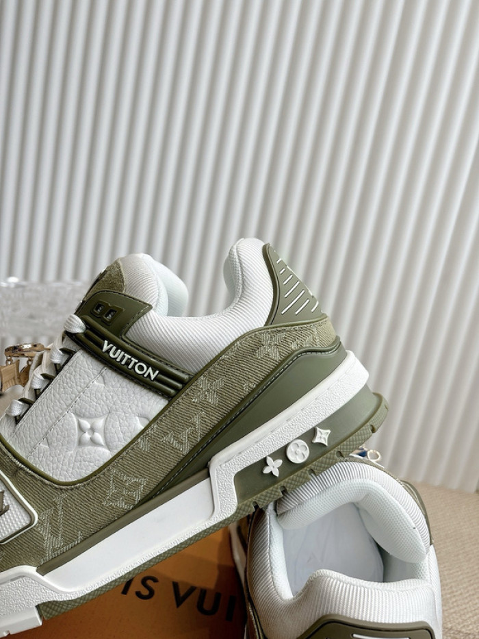 L&V SNEAKERS
