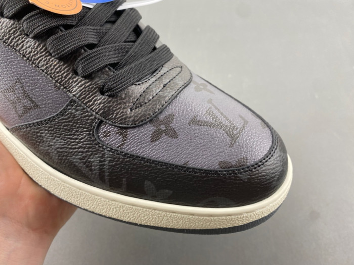 L&V SNEAKERS