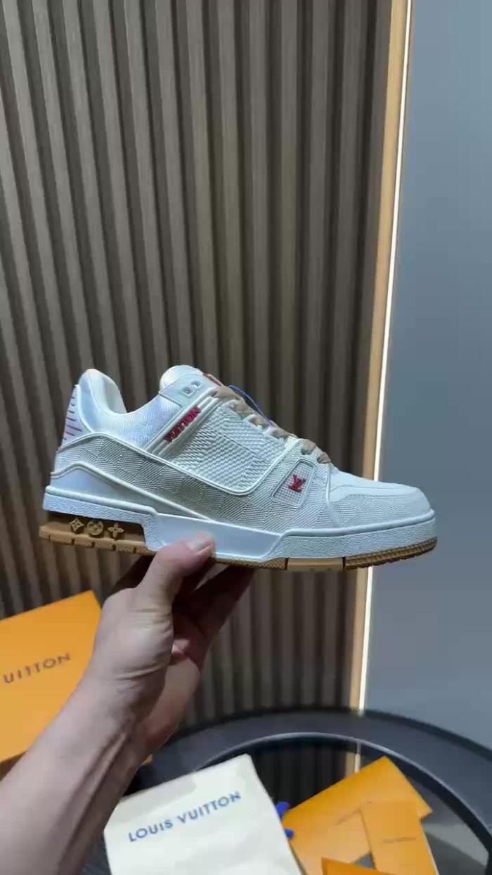 L&V SNEAKERS