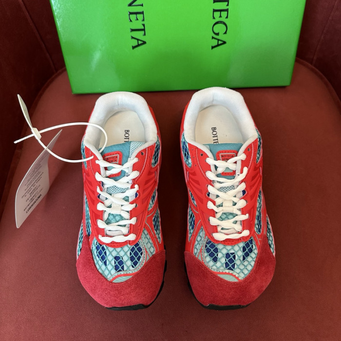 b0tte*a Ven*ta sneaker