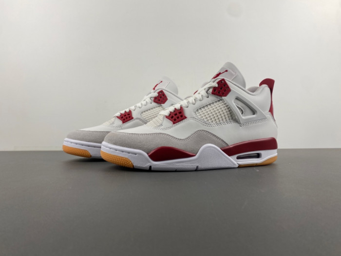 Nike SB x Air Jordan 4 Retro SP 