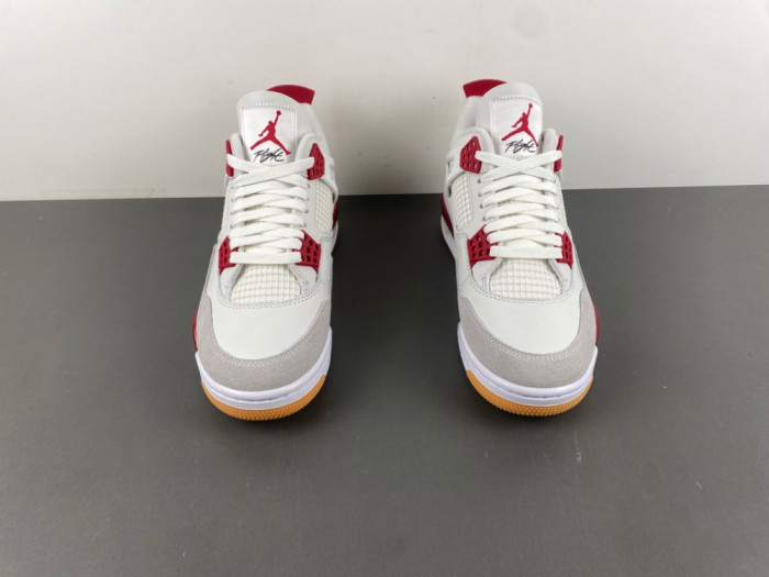 Nike SB x Air Jordan 4 Retro SP 