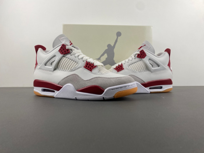 Nike SB x Air Jordan 4 Retro SP ''Varsity Red'' SB DR5415-106