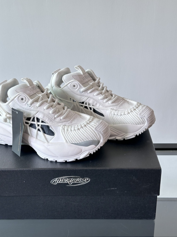 VER DESIGNER SNEAKERS