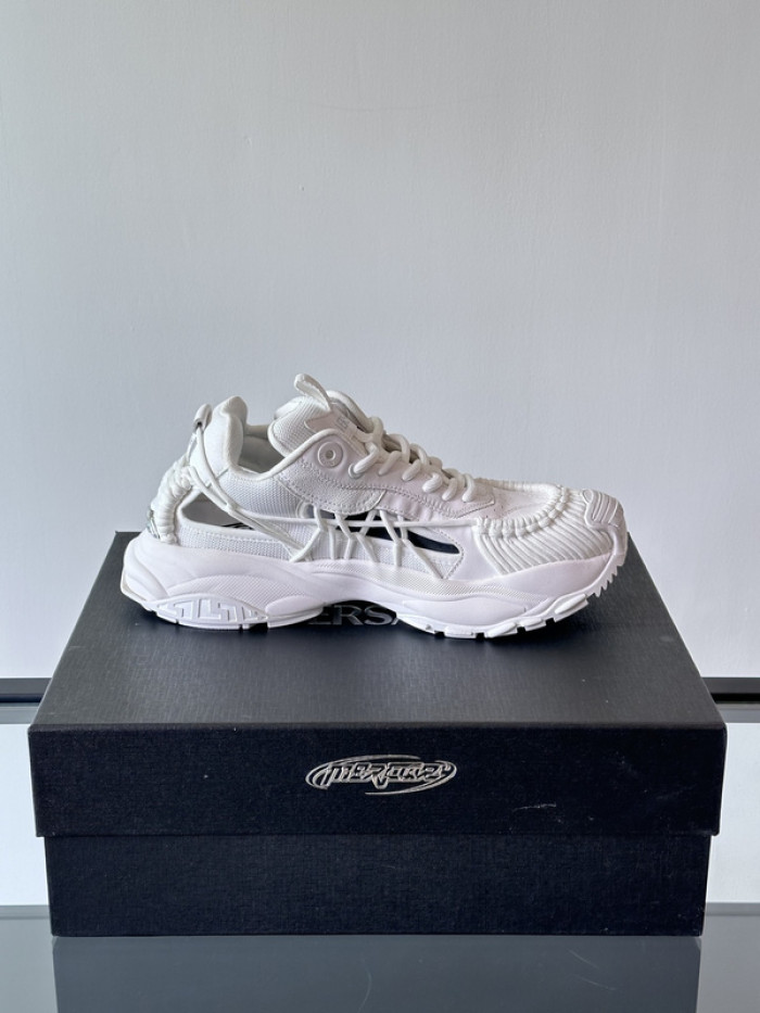 VER DESIGNER SNEAKERS