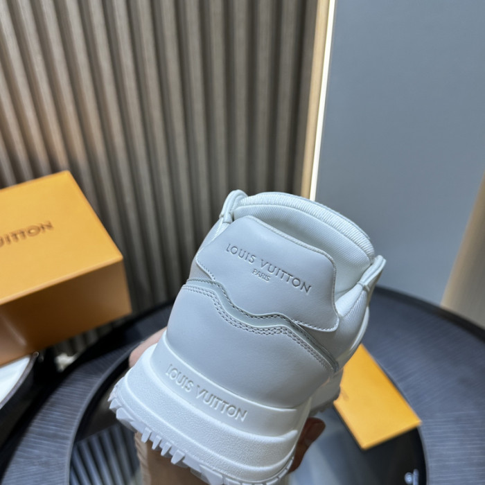L&V SNEAKERS
