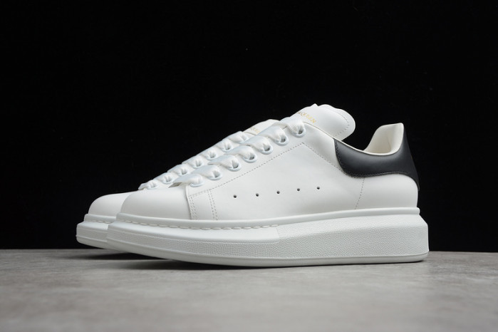Alexander McQueen sneaker