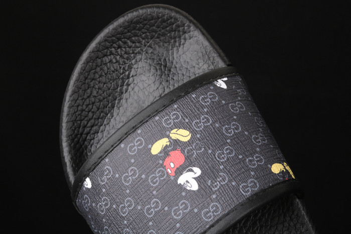 G DESIGNER SLIPPERS
