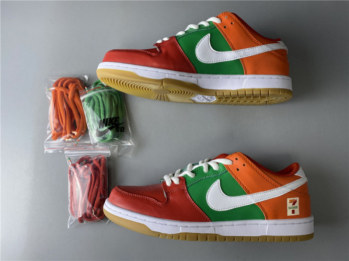 Nike SB Dunk Low 7 Eleven 7-11